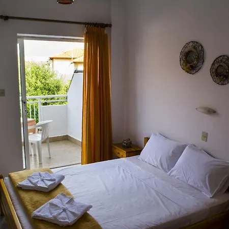 Apart-hotel Toroneon *