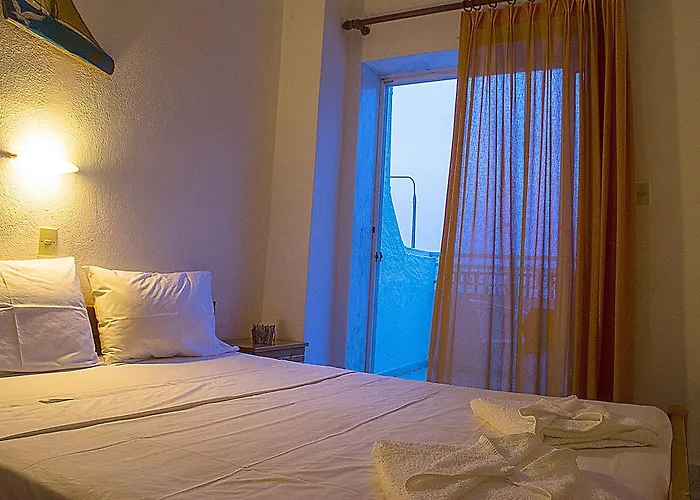 Toroneon Apartmanhotel *